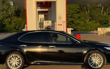 Toyota Camry, 2020 год, 2 500 000 рублей, 11 фотография