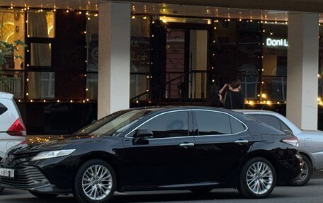 Toyota Camry, 2020 год, 2 500 000 рублей, 8 фотография
