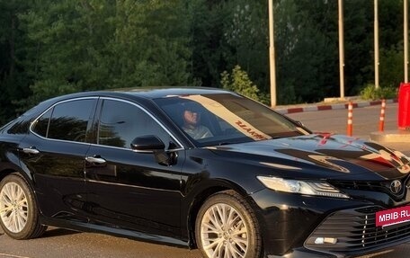 Toyota Camry, 2020 год, 2 500 000 рублей, 12 фотография