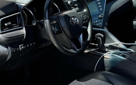 Toyota Camry, 2020 год, 2 500 000 рублей, 23 фотография
