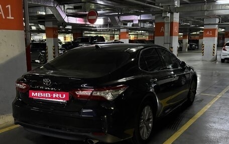 Toyota Camry, 2020 год, 2 500 000 рублей, 22 фотография