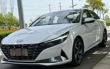 Hyundai Elantra, 2022 год, 1 277 000 рублей, 3 фотография