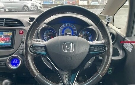 Honda Fit Shuttle I рестайлинг, 2015 год, 750 000 рублей, 12 фотография