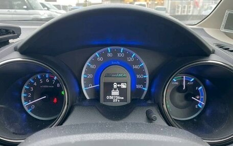 Honda Fit Shuttle I рестайлинг, 2015 год, 750 000 рублей, 19 фотография