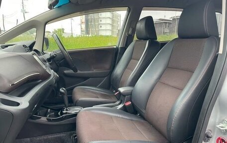Honda Fit Shuttle I рестайлинг, 2015 год, 750 000 рублей, 23 фотография