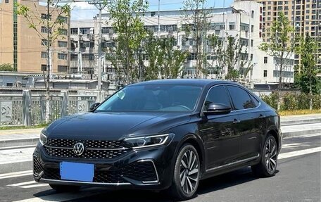 Volkswagen Passat B8 рестайлинг, 2022 год, 2 300 000 рублей, 1 фотография
