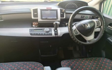 Honda Freed I, 2011 год, 1 180 000 рублей, 8 фотография