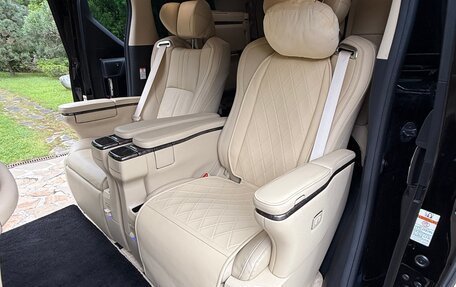 Toyota Alphard III, 2021 год, 12 950 000 рублей, 16 фотография