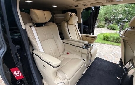 Toyota Alphard III, 2021 год, 12 950 000 рублей, 13 фотография