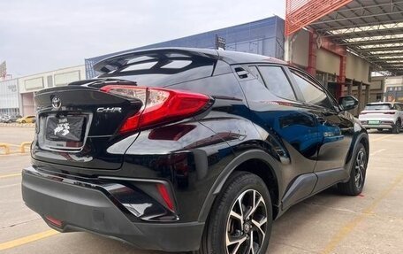 Toyota C-HR I рестайлинг, 2021 год, 1 800 443 рублей, 3 фотография