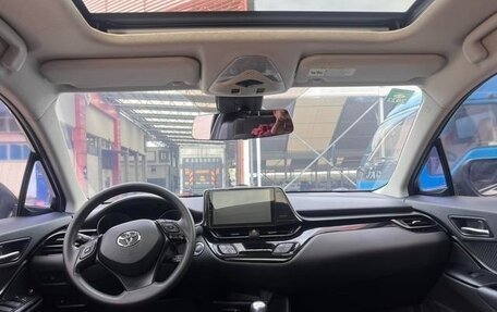Toyota C-HR I рестайлинг, 2021 год, 1 800 443 рублей, 7 фотография