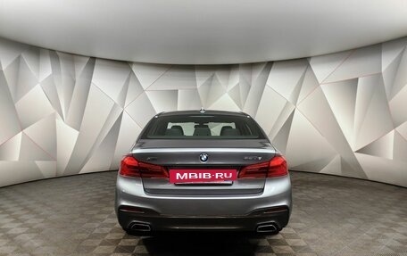 BMW 5 серия, 2018 год, 3 310 000 рублей, 4 фотография