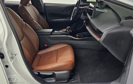 Toyota Prius IV XW50, 2022 год, 2 077 777 рублей, 8 фотография
