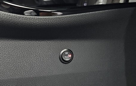 Toyota Prius IV XW50, 2022 год, 2 077 777 рублей, 12 фотография
