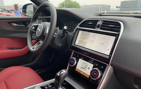 Jaguar XE I рестайлинг, 2024 год, 3 456 000 рублей, 4 фотография