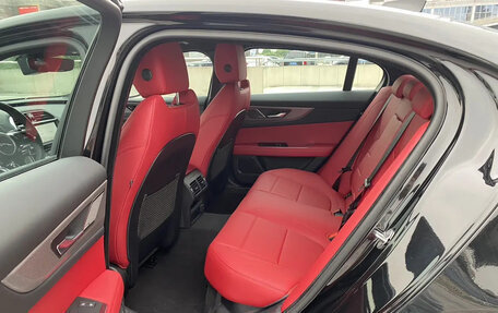 Jaguar XE I рестайлинг, 2024 год, 3 456 000 рублей, 6 фотография