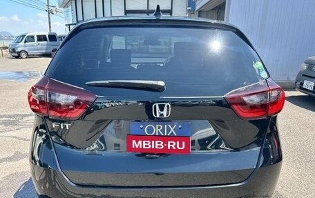 Honda Fit, 2021 год, 1 050 000 рублей, 3 фотография