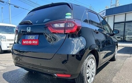 Honda Fit, 2021 год, 1 050 000 рублей, 2 фотография