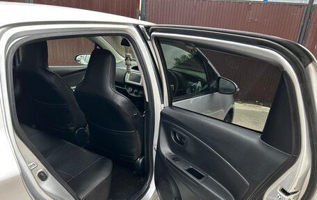 Toyota Vitz, 2014 год, 650 000 рублей, 11 фотография