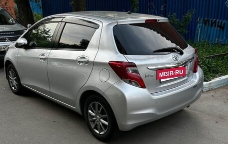 Toyota Vitz, 2014 год, 650 000 рублей, 2 фотография