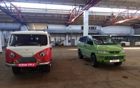 Mitsubishi Space Gear I рестайлинг, 1999 год, 1 250 000 рублей, 11 фотография