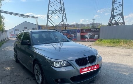 BMW 5 серия, 2004 год, 1 490 000 рублей, 3 фотография