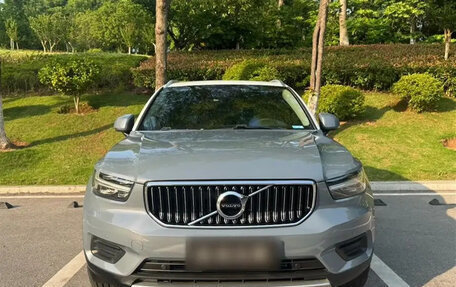 Volvo XC40 I, 2022 год, 1 900 000 рублей, 2 фотография