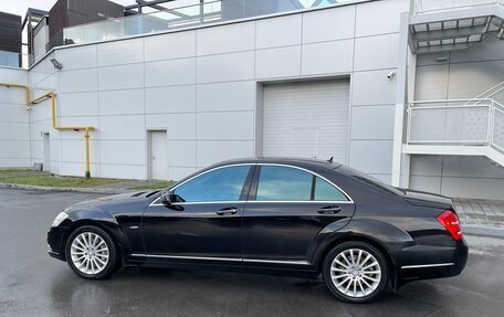 Mercedes-Benz S-Класс, 2011 год, 1 550 000 рублей, 1 фотография