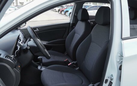 Hyundai Solaris II рестайлинг, 2014 год, 990 000 рублей, 10 фотография