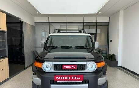 Toyota FJ Cruiser, 2012 год, 3 550 000 рублей, 2 фотография