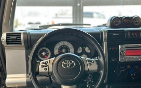 Toyota FJ Cruiser, 2012 год, 3 550 000 рублей, 13 фотография