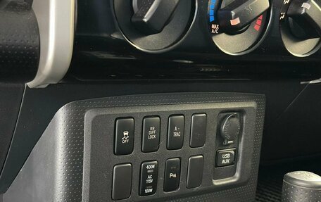 Toyota FJ Cruiser, 2012 год, 3 550 000 рублей, 16 фотография