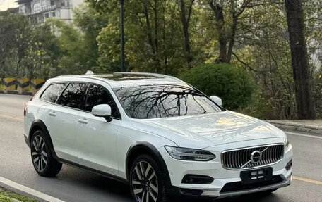 Volvo V90 Cross Country I рестайлинг, 2022 год, 3 фотография