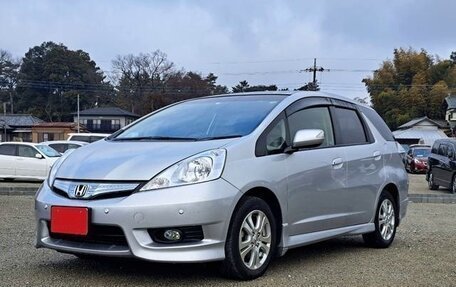 Honda Fit Shuttle I рестайлинг, 2015 год, 705 000 рублей, 2 фотография