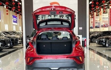 Toyota C-HR I рестайлинг, 2022 год, 1 811 333 рублей, 19 фотография