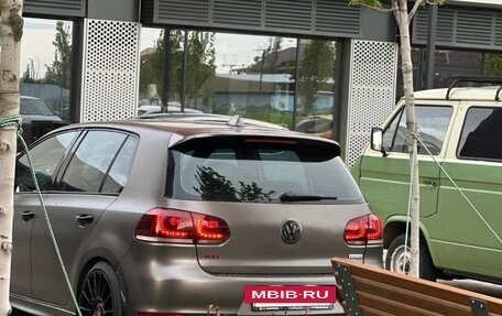 Volkswagen Golf VI, 2011 год, 1 350 000 рублей, 2 фотография