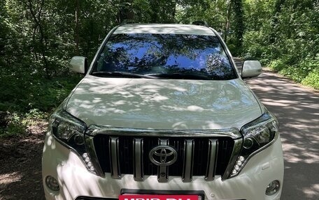 Toyota Land Cruiser Prado 150 рестайлинг 2, 2016 год, 4 100 000 рублей, 4 фотография