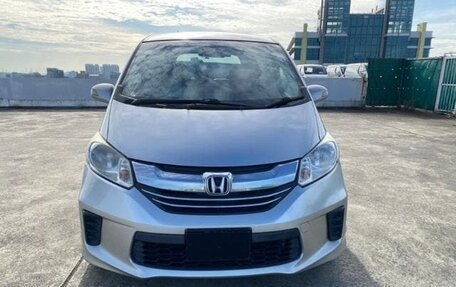 Honda Freed I, 2016 год, 810 000 рублей, 2 фотография