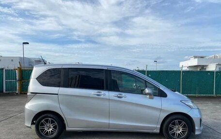 Honda Freed I, 2016 год, 810 000 рублей, 12 фотография