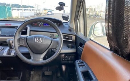 Honda Freed I, 2016 год, 810 000 рублей, 19 фотография