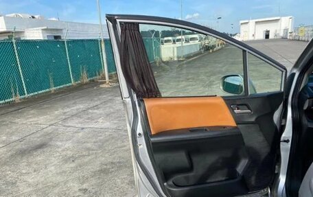 Honda Freed I, 2016 год, 810 000 рублей, 26 фотография