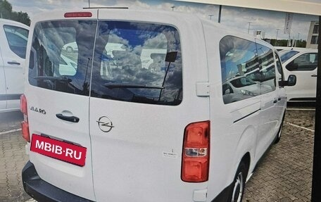 Opel Vivaro, 2022 год, 1 999 000 рублей, 18 фотография