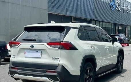 Toyota RAV4, 2021 год, 2 550 443 рублей, 5 фотография