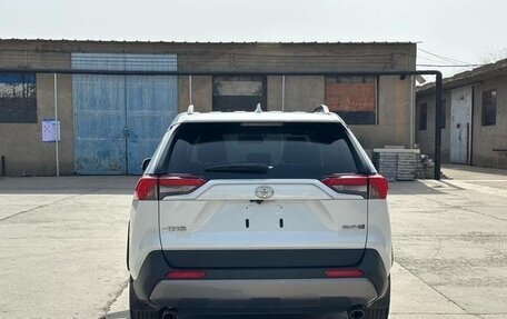 Toyota RAV4, 2021 год, 2 400 443 рублей, 4 фотография