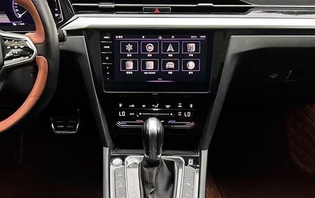 Volkswagen Passat CC, 2021 год, 2 600 000 рублей, 10 фотография