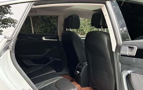 Volkswagen Passat CC, 2021 год, 2 600 000 рублей, 12 фотография