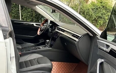 Volkswagen Passat CC, 2021 год, 2 600 000 рублей, 11 фотография