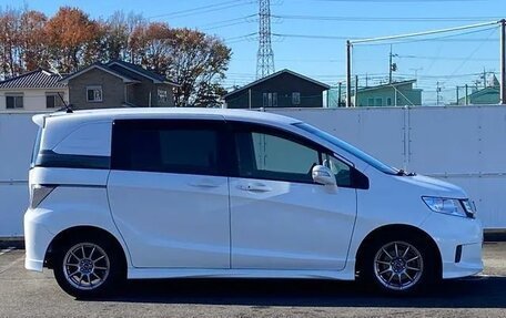 Honda Freed I, 2016 год, 801 000 рублей, 4 фотография