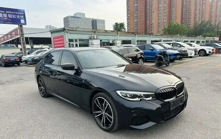 BMW 3 серия, 2021 год, 3 050 000 рублей, 3 фотография