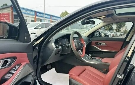BMW 3 серия, 2021 год, 3 050 000 рублей, 14 фотография